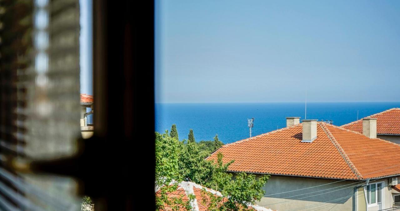 Tatyana Guest House Bjala Exteriör bild
